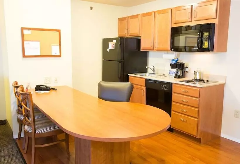 سوییت, Candlewood Suites Joplin, An Ihg