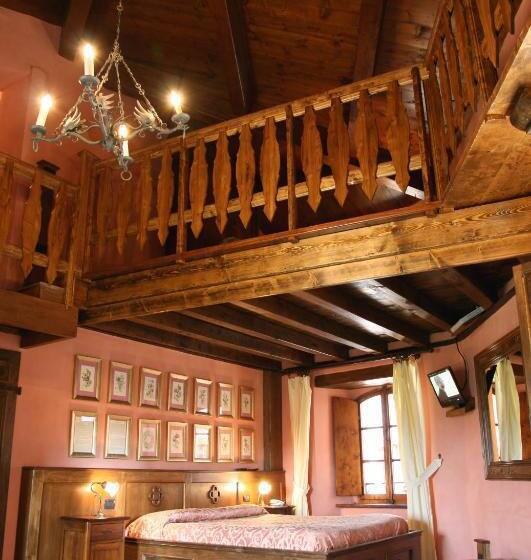 جناح مزود بجاكوزى, Castello Di Petroia Dimora D Epoca