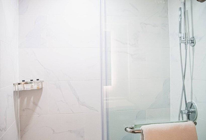 带2个双人床的标准工作室, Delta Hotels By Marriott Cincinnati Sharonville