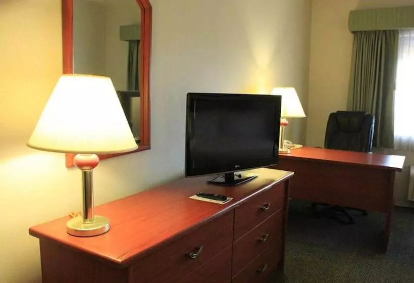 سوییت, Holiday Inn Express Chihuahua, An Ihg