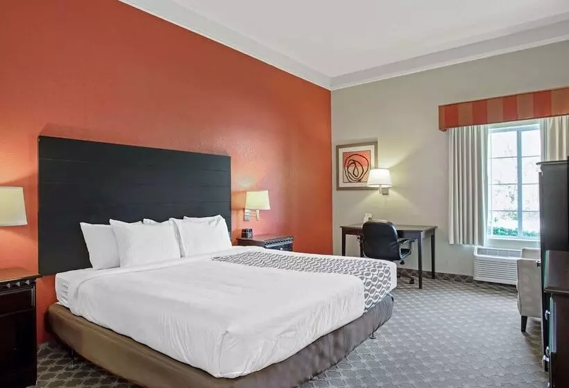 اتاق دلوکس مخصوص معلولین, La Quinta By Wyndham Pcb Coastal Palms