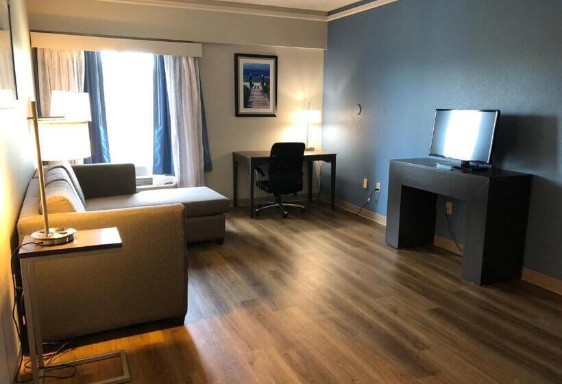 Люкс Кровать Кинг, La Quinta By Wyndham Pcb Coastal Palms