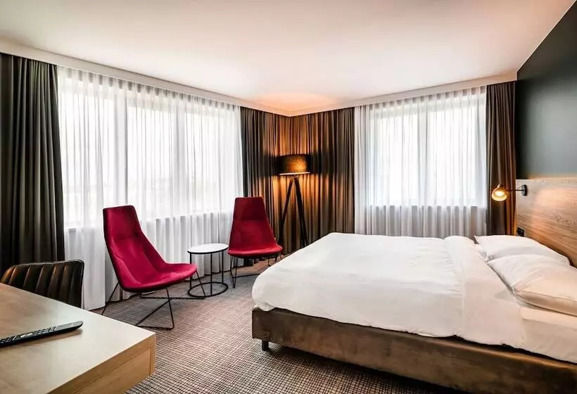 اتاق سوپریور با چشمانداز, Park Inn By Radisson Krakow