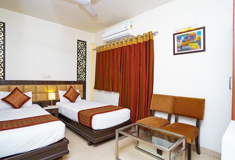 Quarto Deluxe, Pooja Palace