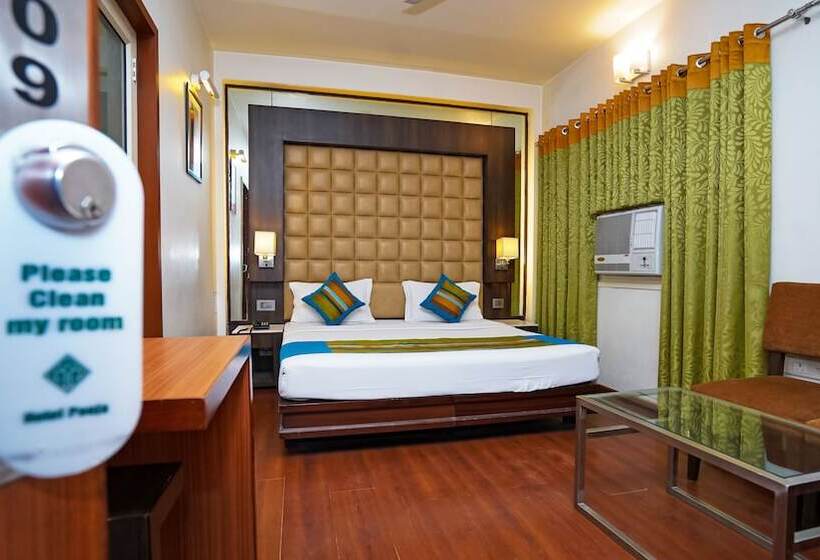 Quarto Deluxe, Pooja Palace