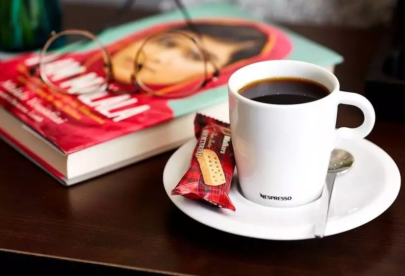 スタンダードルーム, Mandolay Hotel Guildford