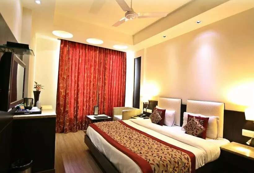 デラックスルーム, The Prime Balaji Deluxe At New Delhi Railway Station   Free Airport Pickup