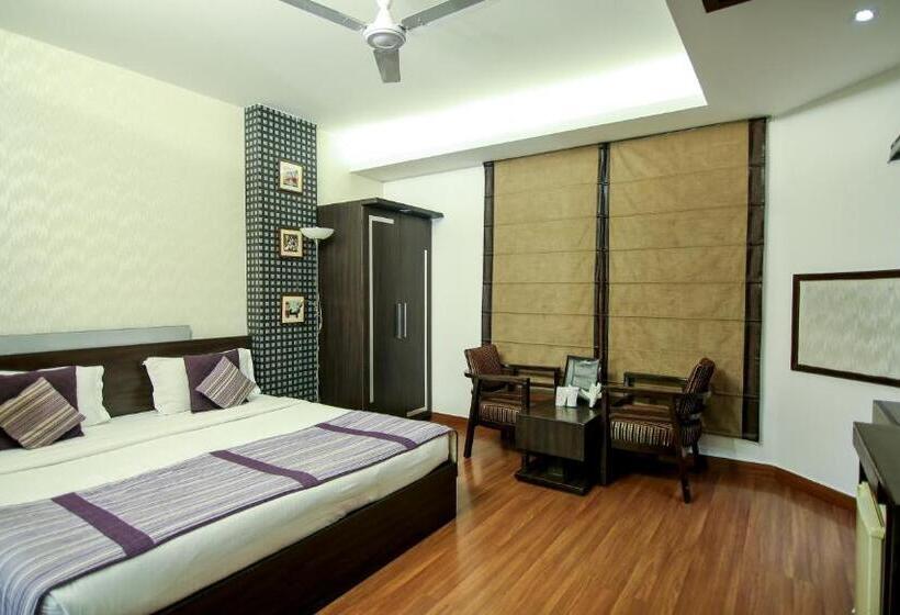 اتاق اجرایی, The Prime Balaji Deluxe At New Delhi Railway Station   Free Airport Pickup