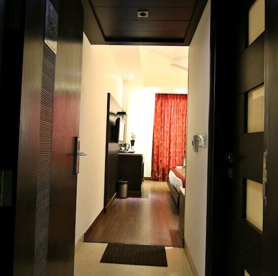 行政房间, The Prime Balaji Deluxe At New Delhi Railway Station Free Airport Pickup