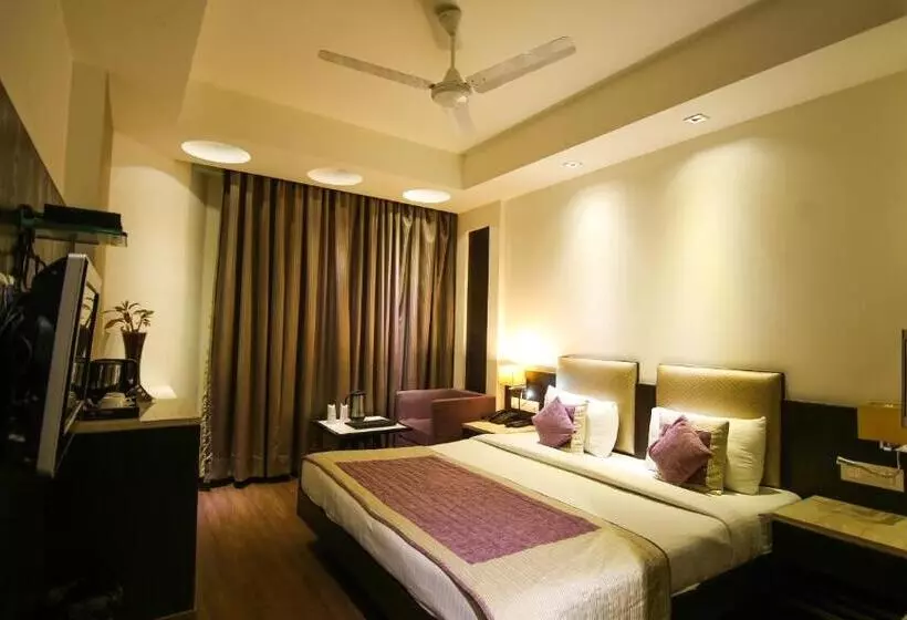 スーペリアールーム, The Prime Balaji Deluxe At New Delhi Railway Station   Free Airport Pickup