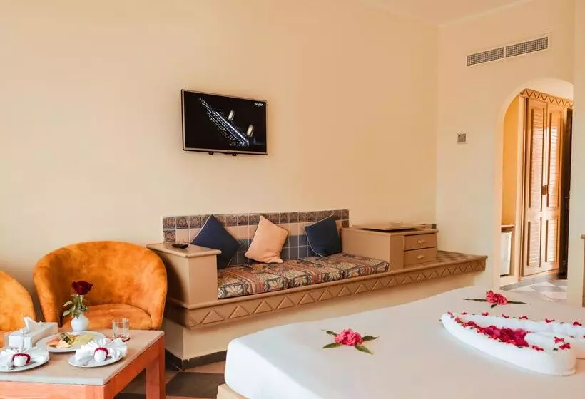 اتاق استاندارد با چشم‌انداز باغ, Tropitel Dahab Oasis