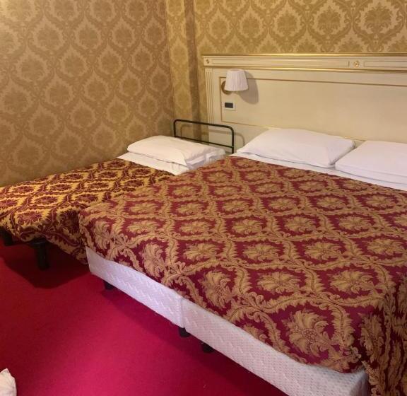 Standard Neljän Hengen Huone, Casa Margot