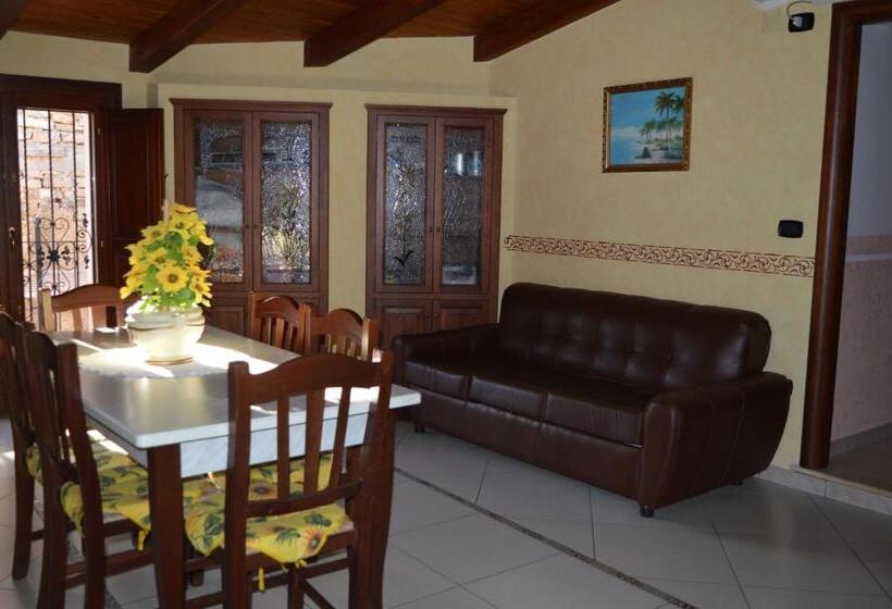 标准间, La Stella Del Pollino