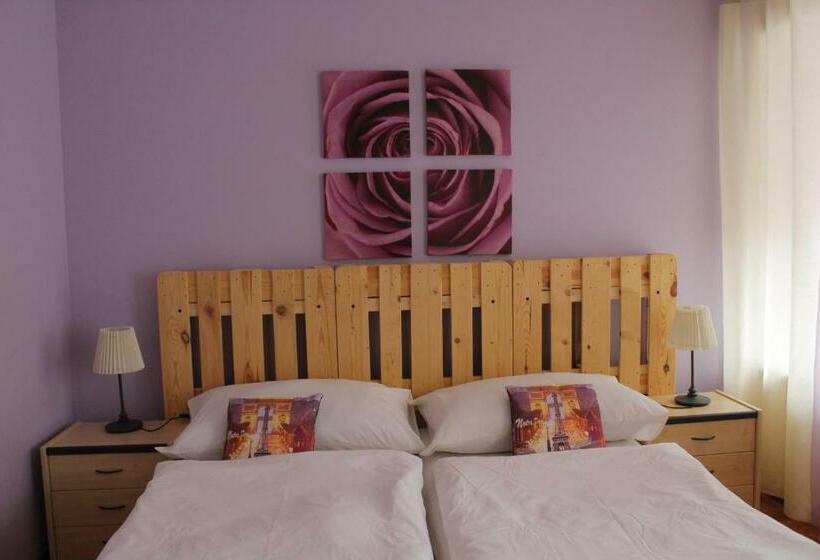 标准间, Hôtel De Ville