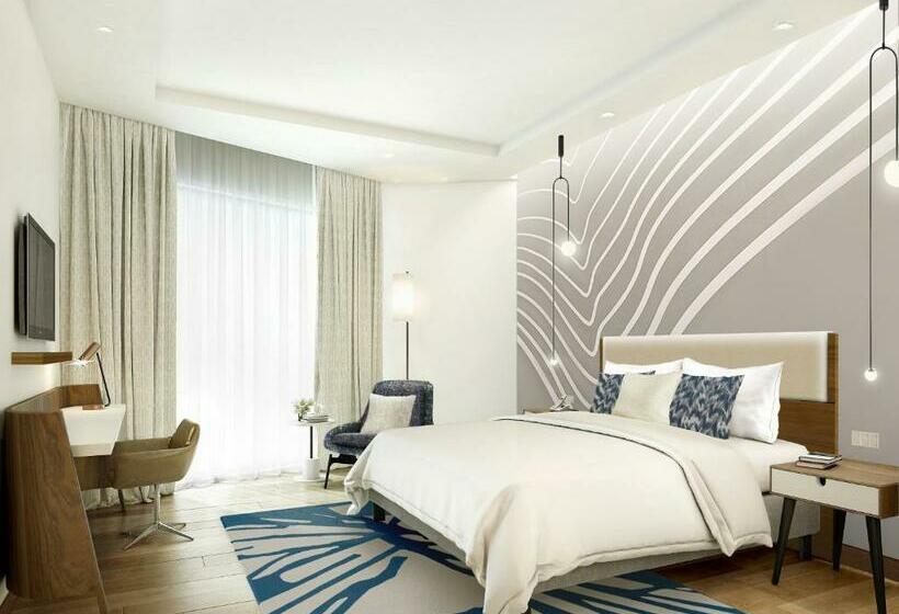 استودیوی لوکس, Adagio Premium The Palm