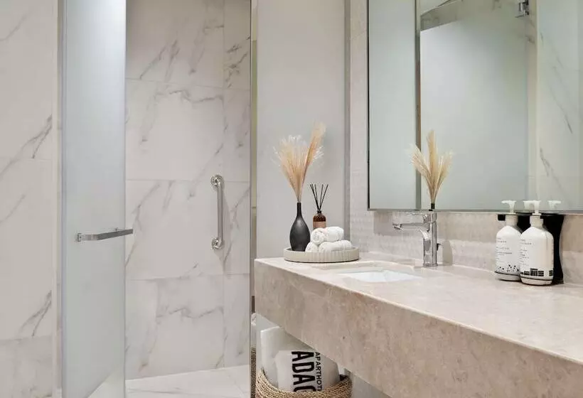 آپارتمان 1 خوابه, Adagio Premium The Palm