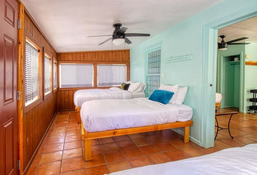 Хижина Deluxe, Frio River Cabins