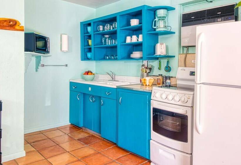 קוטג' דלוקס, Frio River Cabins