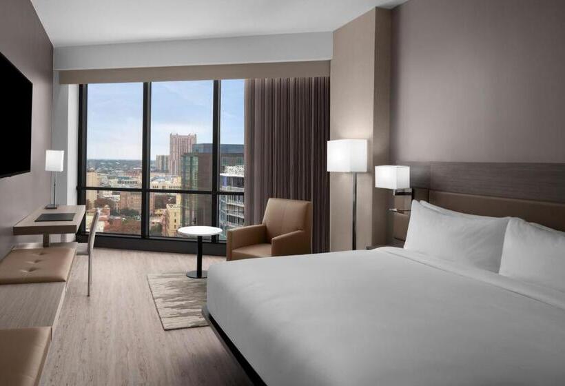带大床的标准间, Ac Hotel By Marriott San Antonio Riverwalk