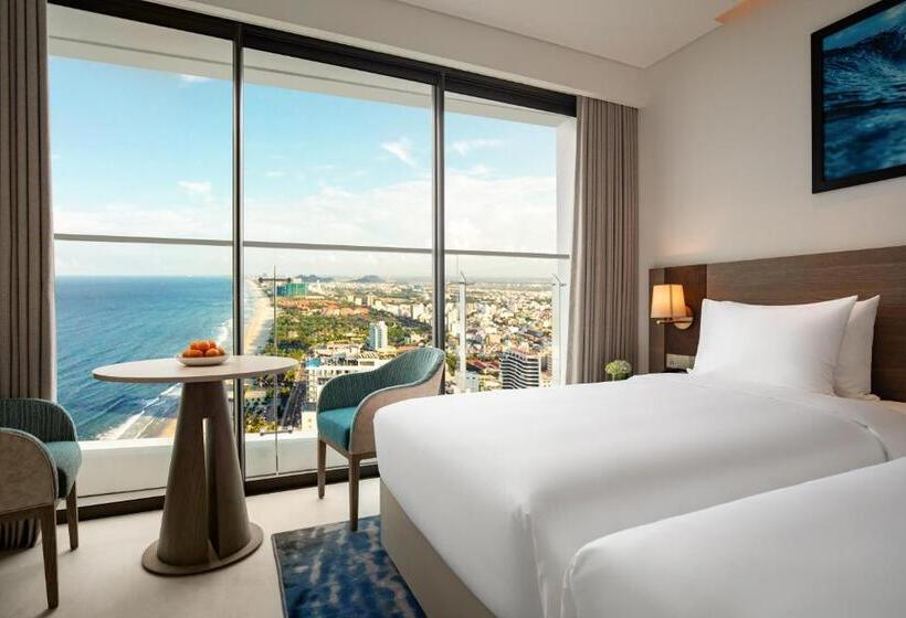 Deluxe Zimmer mit Meerblick, Radisson Hotel Danang