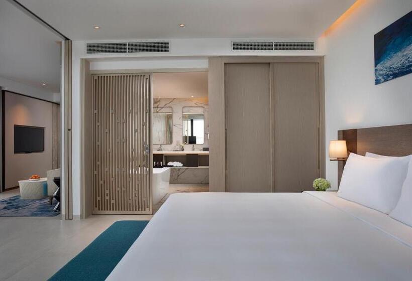 Executive Suite Meerblick, Radisson Hotel Danang