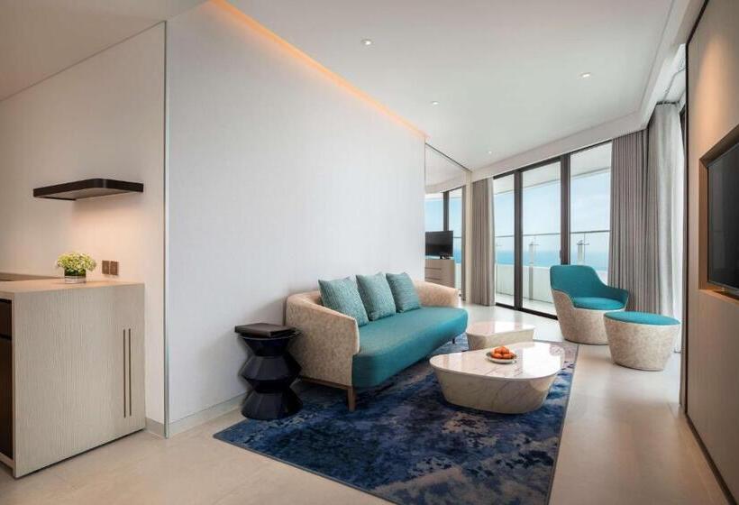 Executive Suite Meerblick, Radisson Hotel Danang