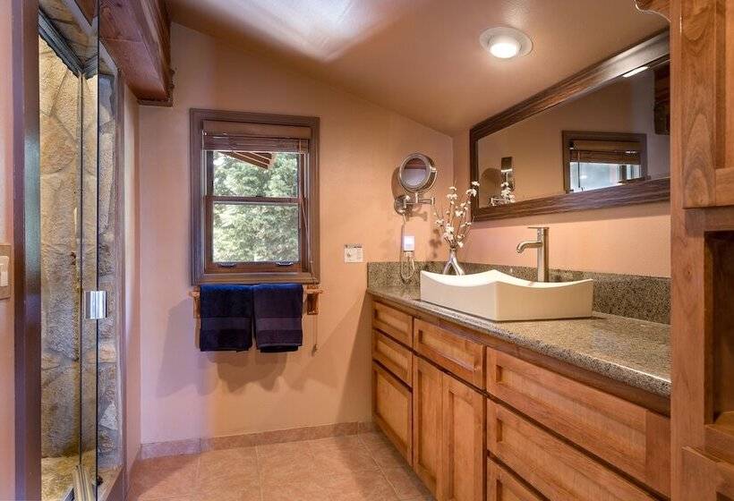 خانه 1 خوابه, Shoreline Vista