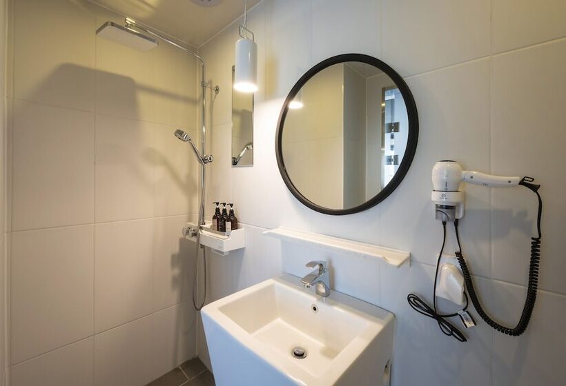 景色の見えるスーペリアルーム, Brown Dot Tongyeong