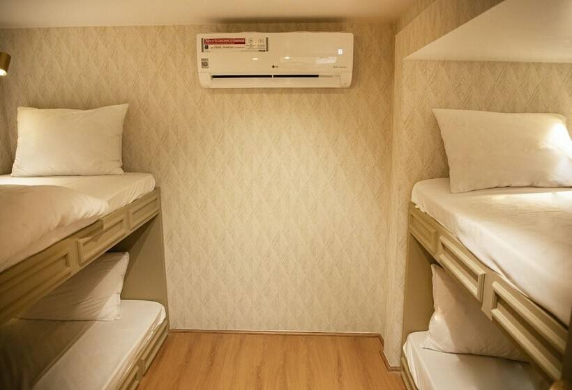 Aile Süiti, Caravana Beach Resort Al Zorah