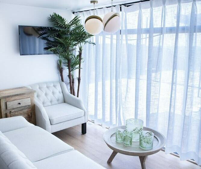 Aile Süiti, Caravana Beach Resort Al Zorah