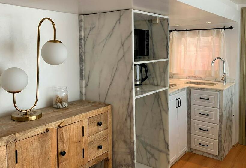 Aile Süiti, Caravana Beach Resort Al Zorah