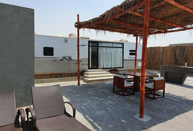 Aile Süiti, Caravana Beach Resort Al Zorah