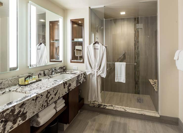 Номер Deluxe, Monarch Casino Resort Spa Black Hawk