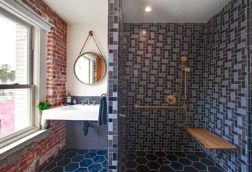 适合残疾人使用的标准间, Venice V