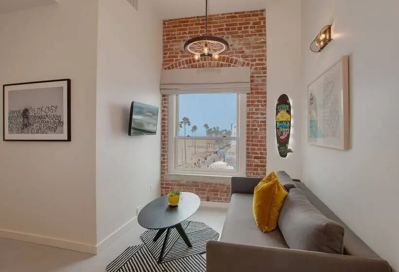 سوییت با چشمانداز دریا, Venice V