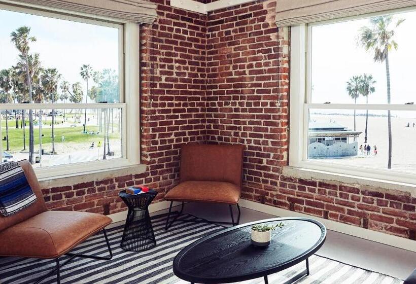 海景套房, Venice V