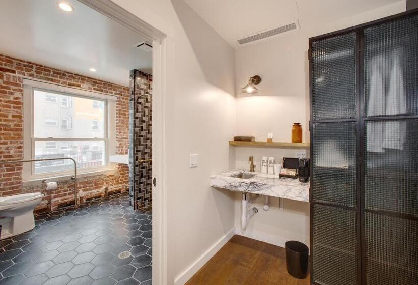 适合残疾人使用的标准间, Venice V