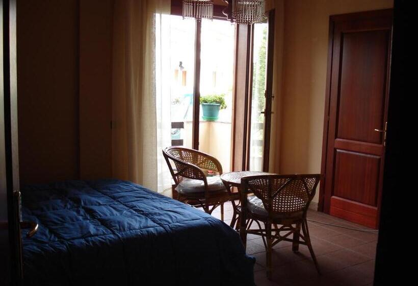 Номер Стандарт, La Ginestra Chia B&b