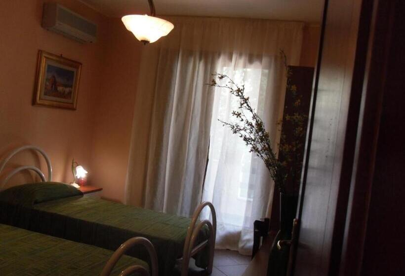 חדר אקונומי, La Ginestra Chia B&b