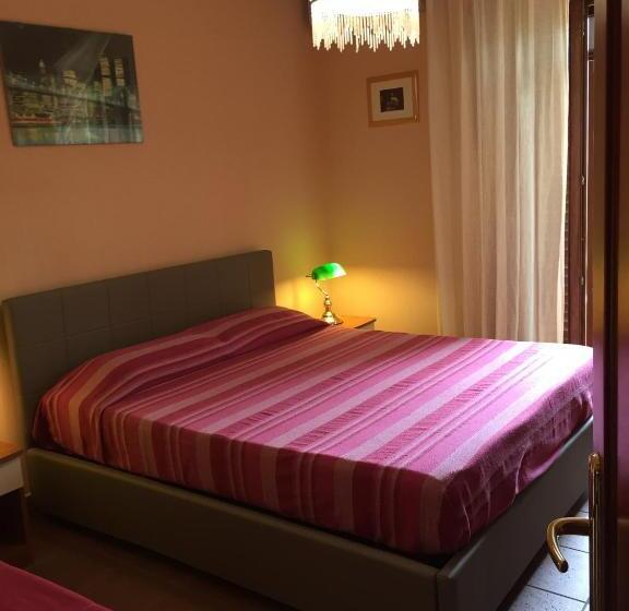 Номер Deluxe, La Ginestra Chia B&b