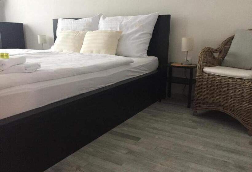 جناح ديلوكس, Penzion Lednice