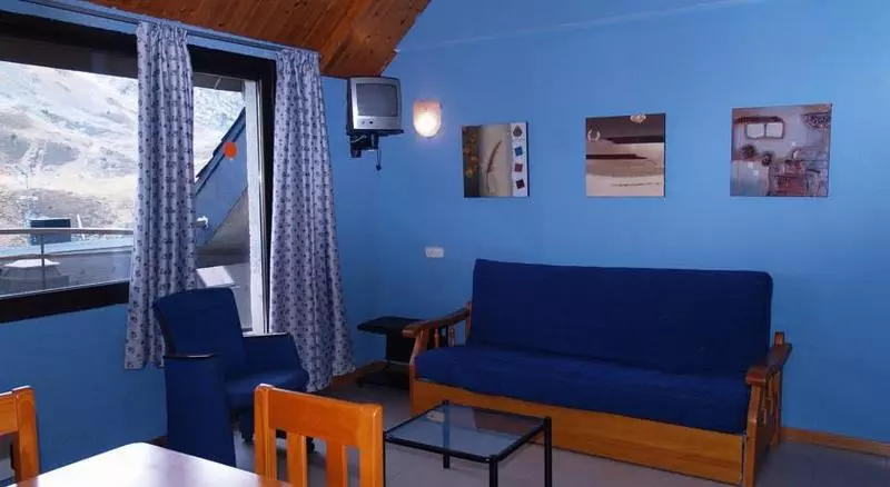 استودیوی استاندارد, Apartments Crest Pas