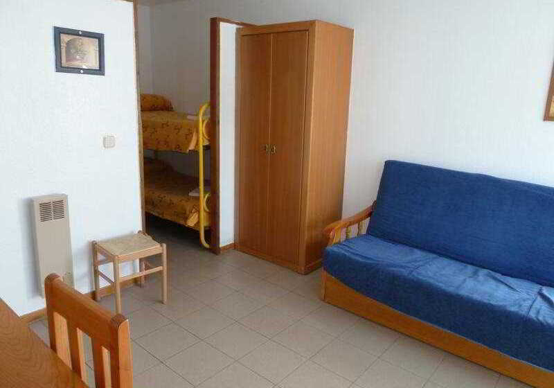 استودیوی استاندارد, Apartments Crest Pas