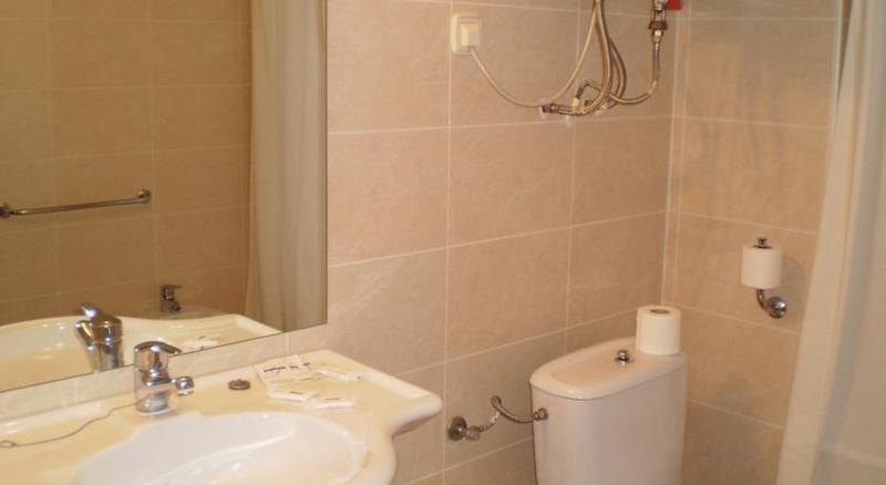 استودیوی استاندارد, Apartments Crest Pas