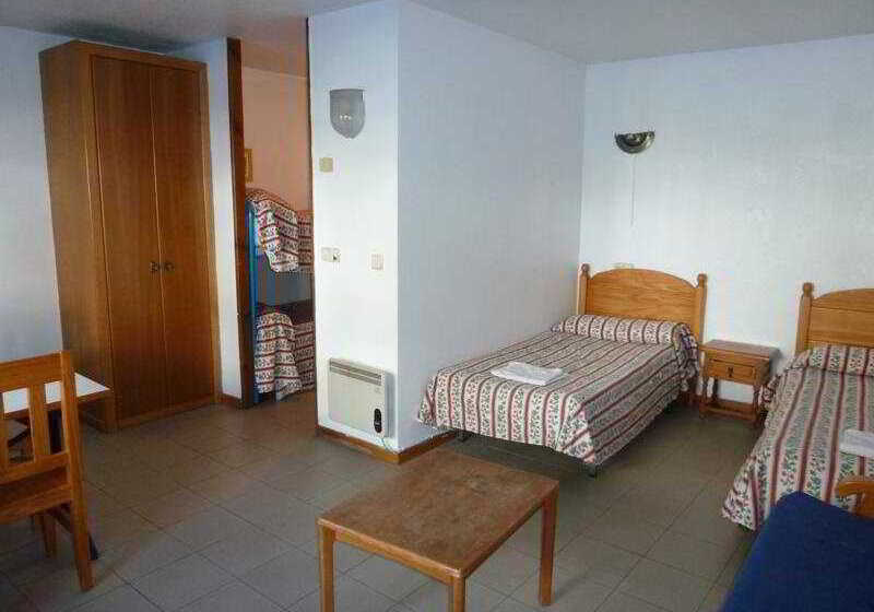 استودیوی استاندارد, Apartments Crest Pas