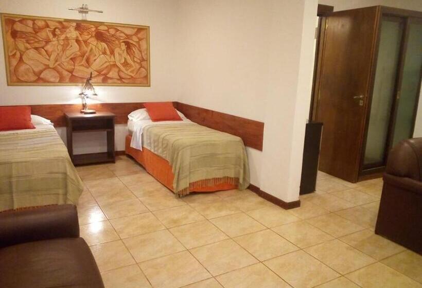 חדר סטנדרט לארבעה, Boutique Hotel De La Fonte By Nordic