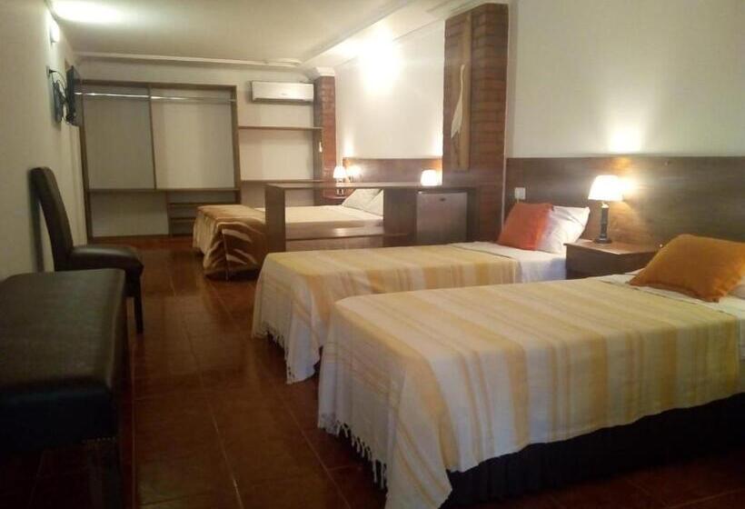 חדר סטנדרט לארבעה, Boutique Hotel De La Fonte By Nordic