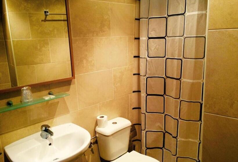 חדר סטנדרט, Fonda Can Fasersia