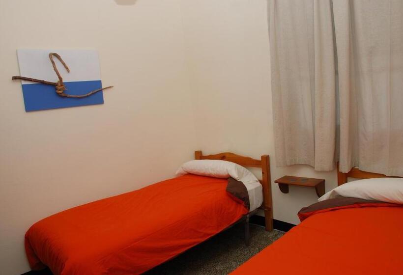 带共用浴室的标准房间, Fonda Can Fasersia