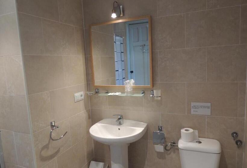 标准单人间共用浴室, Fonda Can Fasersia